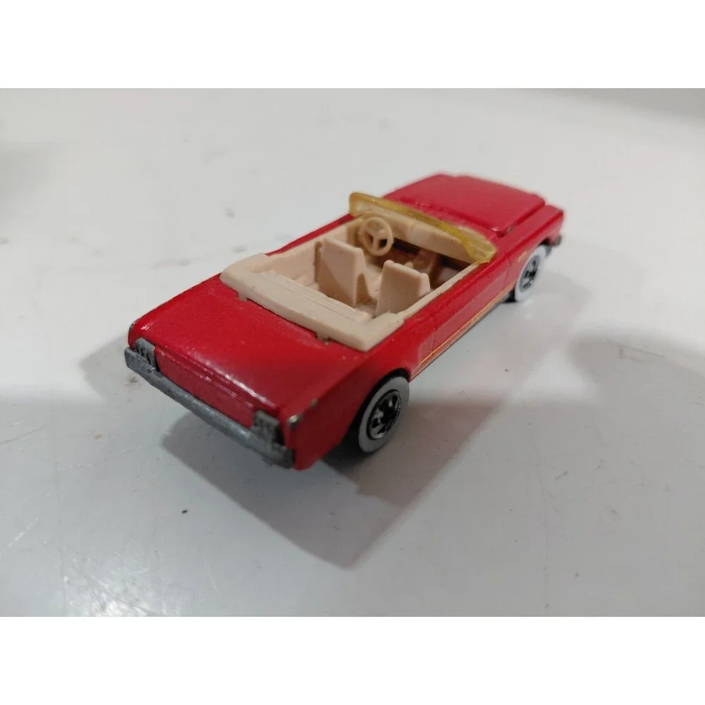 Hot Wheels 1984 Malaysia 1:64 DieCast 1965 Ford Mustang Convertible Muscle Car